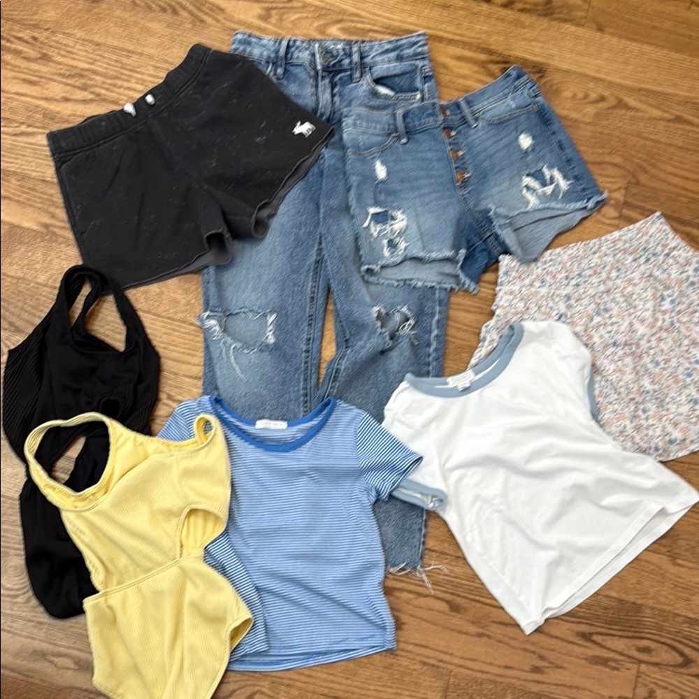 Cool girls bundle. Size 9-12. Tilly’s and Abercrombie